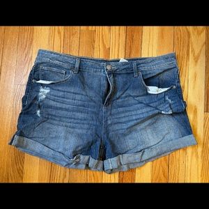 Time and Tru Mid-Rise Jean shorts